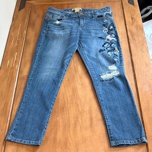 Democracy Girlfriend Blue Straight Leg Jeans with Floral Embroidery Size 8